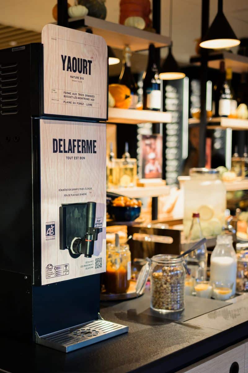 Refill Fresh, PLV frigorifique pour la distribution de yaourt en vrac, projet Bio & Lo
